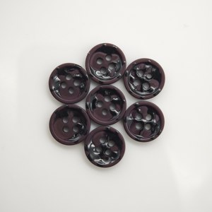 Botones Redondos de Resina con 4 Agujeros, Color Ciruela Negro con Esmalte, Ecológicos y Certificados Oeko-Tex para Fabricantes de Ropa, Venta al Por Mayor - Product Image 6