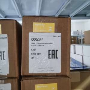 หัวตรวจจับรังสียูวีและอินฟราเรด Honeywell S550BE พร้อมขั้วต่อ Turck สำหรับตรวจจับเปลวไฟแบบป้องกันการระเบิด - Product Image 1
