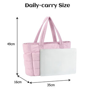 Sac fourre-tout matelassé en nylon de haute qualité pour femmes, avec logo personnalisé, idéal pour les voyages, la plage, la salle de sport, avec poche pour bouteille en polyester - Product Image 2
