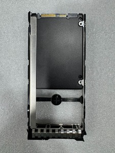 P13369-001 R0P96A Primera 650 PM1643 3.84T SSD P02434-003 SAS 12 Gbps 2.5 pouces MZ-ILT3T80 Interface SAS haute vitesse offrant 12 Gbps - Product Image 2