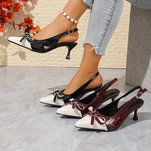 T925 Chaussures à talons hauts rouge bordeaux très vendues pour l'exportation, nouvelles sandales sexy à bout pointu, talon fin et bouche peu profonde - Product Image 1