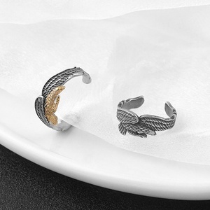 แหวนหมั้นผู้ชายสไตล์พังก์ ชุบไทเทเนียม สแตนเลสสตีล ดีไซน์เรขาคณิต รูปทรงนกอินทรีสไตล์วินเทจ - Product Image 2