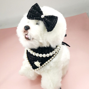 Accessori per abbigliamento per animali domestici Set di forcine per capelli con fiocco per cani in stile principessa elegante bavaglino per cani di lusso e collana Bandana per animali domestici