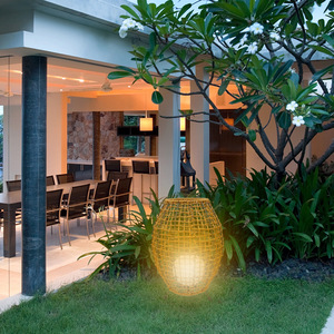 Lampe LED d'extérieur en rotin rechargeable et portable pour jardin, éclairage paysager pour villa, terrasse, lampe décorative au sol - Product Image 3