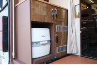 Premium Mercedes Sprinter RV Motor Home con kit de conversión de cocina y baño trasero | Soluciones de autocaravana personalizadas