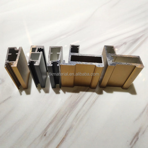 Porta Scorrevole in Vetro con Telaio in Alluminio Serie 6000, Servizio di Taglio e Piegatura Profili Metallici per Arredamento Cucina - Product Image 4