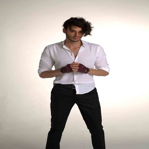 Four-Seasons Driving Goat Leather Half-<b>Finger</b> <b>Gloves</b> Women's Fashion Hollow-Rivets Motorcycle Riding Leather <b>Gloves</b> Pakistan - Product Image 3