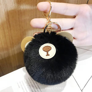 Nuevo Llavero de Peluche de Cerdito de Dibujos Animados con Bola de Pelo Sintético de Conejo, 8 cm, Colgante Portátil con Pompones, Impresión Tipográfica, Día de la Tierra - Product Image 6