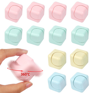 <b>Plastic</b> Square Decompression Dice Cube Fingertip Gyro <b>Pocket</b> Toy for Youth Unisex - Product Image 2