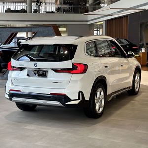 Nouveaux véhicules BMW <span class=keywords><strong>iX1</strong></span> xDrive30L M Sport 2025-2026 – SUV électriques à <span class=keywords><strong>prix</strong></span> réduit - Product Image 5