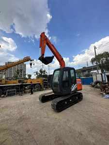 Mini-excavatrice Hitachi ZX70 d'occasion d'origine japonaise, moteur de pompe hydraulique Isuzu, capacité de la benne de 0,3 m³ pour la construction et l'agriculture - Product Image 4