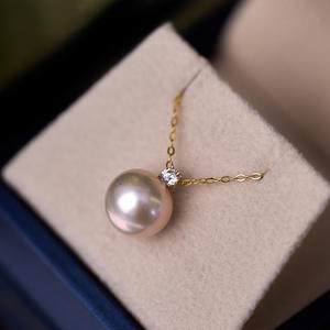 Collar de Alta Gama con Colgante Circular Blanco de Oro de 18K, Diseño Simple en Capas con Perlas de Agua Dulce de Alta Luminosidad para Mujer en Zhuji - Product Image 2