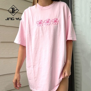 เสื้อยืดลายดอกไม้โอเวอร์ไซส์สำหรับผู้หญิง หลากหลายลายแบบสั่งทำ เสื้อแขนสั้น ใส่สบายๆ สำหรับฤดูร้อน เสื้อทรงหลวมสำหรับใส่ไปเที่ยวชายหาด - Product Image 5