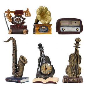 Statuette de téléphone vintage rétro en résine, style américain, décoration d'intérieur pour salon et cave à vin, cadeau d'anniversaire - Product Image 2