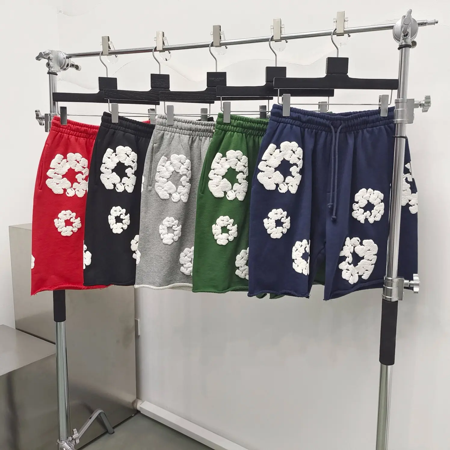 Pantalones cortos con estampado de lágrimas de mezclilla de alta calidad, pantalones de chándal, ropa de calle, pantalones deportivos para gimnasio para hombres