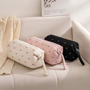 Grande Trousse de Voyage Matelassée Imperméable pour Outils Coiffure avec Motif Nœud – Étui de Rangement Organisé pour Accessoires de Coiffure - Product Image 5