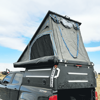Tente de camionnette surélevée personnalisée avec port solaire pré-câblé pour les passionnés d'aventure, camping en milieu sauvage multi-scènes