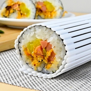 Tapis de rouleau de sushi en plastique lavable et réutilisable tapis de moule de rouleau de sushi bricolage - Product Image 2