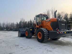 Chargeuse sur pneus Develon DL867 d'occasion de 8 tonnes avec godet de 4,3 m³ pour travaux miniers et de construction à vendre - Product Image 5