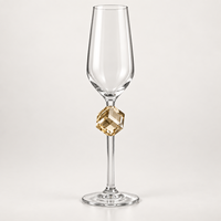Luxuriöser, wiederverwendbarer, doppelwandiger, mundgeblasener Kristall-Glas-Edelstein-Stiel-Dekorationsbecher, eleganter, klarer Flötenkelch für Bar und Hochzeit