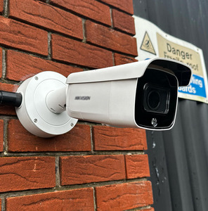 Caméra réseau à dôme fixe HIK 8 MP AcuSense DS-2CD3186G2-ISU Caméra de vidéosurveillance HIK - Product Image 3