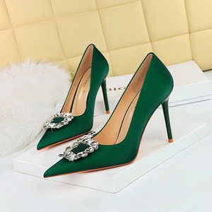 Zapatos de Mujer a la Moda, Tacones Ultra Altos, Tacones Finos, Hebillas de Metal con Pedrería, Zapatos de Una Sola Pieza, Tacones Altos para Mujer - Product Image 1