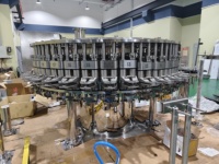 Usine de production automatique de bouteilles PP pour liquides de glucose salin avec ligne de préparation de solutions, soufflage, remplissage et emballage