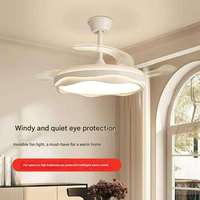 Ventilateur de plafond silencieux moderne couleur crème avec lumière LED, moteur DC, télécommande, 3 pales pour la maison et le bureau