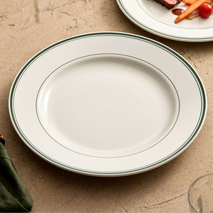 Piatti per cena JQY all'ingrosso linee verdi piatti <span class=keywords><strong>in</strong></span> <span class=keywords><strong>ceramica</strong></span> per ristorante ovali/rotondi <span class=keywords><strong>vassoi</strong></span> <span class=keywords><strong>in</strong></span> porcellana bianca piatti di ricarica - Product Image 3