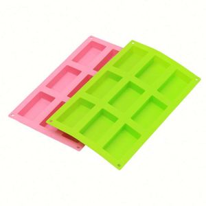 Moules à savon carrés en silicone personnalisables avec logo - Sans BPA, résistants à la chaleur, écologiques, antiadhésifs, compatibles micro-ondes, lave-vaisselle et four - Product Image 2