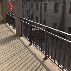 <span class=keywords><strong>Ringhiera</strong></span> per <span class=keywords><strong>Balcone</strong></span> in Ferro Battuto e Lega di Alluminio, <span class=keywords><strong>Parapetto</strong></span> per Scale Esterne Personalizzato Secondo Disegni, Montaggio a Pavimento - Product Image 2