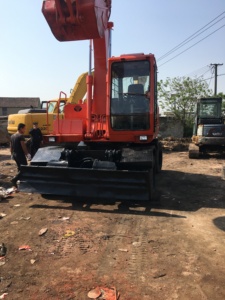 ใช้ Doosan DH130-v รถขุดสำหรับขายที่มีราคาต่ำสำหรับการขาย - Product Image 3