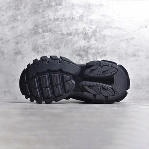 2026 Baskets LED de créateur haut de gamme, chaussures de course tendance, chaussures de sport de luxe, chaussures lumineuses haut de gamme, baskets de marche tendance - Product Image 6
