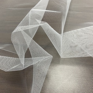 ผ้าทูลเนื้อนิ่มโพลีเอสเตอร์สีขาวผ้าตาข่ายถักสำหรับงานแต่งงานปักลายกากเพชรและลายเรียบ - Product Image 6