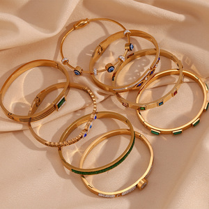 Đính cườm CZ Vòng đeo tay 18K mạ vàng thép không gỉ mùa xuân Clasp <span class=keywords><strong>Bangle</strong></span> đồ trang sức tối giản hợp thời trang thanh nhã đeo tay cho phụ nữ - Product Image 3