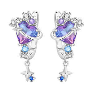 Pendientes de Corazón Iridiscentes con Circonita en Forma de Corazón, de Cobre Blanco y Latón, Poción del Amor - Exclusivos para Mujeres - Product Image 1