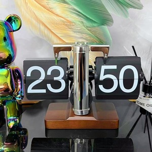 Reloj Despertador de Escritorio Automático con Diseñ<span class=keywords><strong>o</strong></span> Triangular Art Deco Mecánico Creativo, con Calendario, Funciona con Batería, para Oficina y Dormitorio - Product Image 3