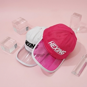 Gorra de Béisbol Personalizada con Visera Transparente de PVC, Logotipo Bordado, Visera de Plástico <span class=keywords><strong>PE</strong></span> Rosa Neón, Estilo Deportivo Urbano - Product Image 1
