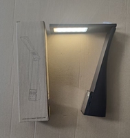 Haut-parleur 4-en-1 sans fil Blue Tooth avec horloge LED, affichage de la température et lampe de bureau Mini haut-parleur portable pour la maison/le bureau/les voyages