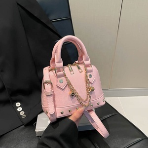 2025 nuovo Design Candy Color donne Shell piccole borse con cerniera taglio borsa con rivetto catena Chic da donna <span class=keywords><strong>Mini</strong></span> borsa a tracolla per ragazze - Product Image 3