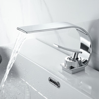 Robinet de lavabo de salle de bain à montage sur comptoir en laiton, avec bec cascade, sans contact, à commande monocommande chaud/froid, avec cartouche céramique, design de luxe