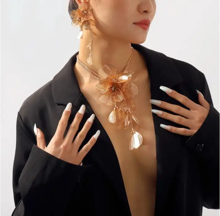 2023 Vintage ZA New Metal crystal rose flower design gold plated Tassel Earrings Women big Fashion Dangle necklace Jewelry set