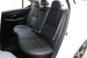 Nissan Sylphy <span class=keywords><strong>2023</strong></span> 1.6L CVT Joy Sedán Euro VI LHD de Aspiración Natural, 30000 km, Bajo Kilometraje, Compacto, Sedán de Segunda Mano - Product Image 5