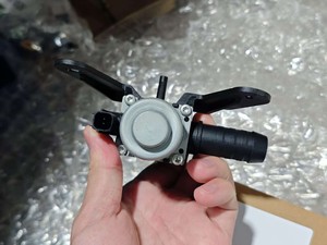 Válvula de Control del Calefactor de Automóvil de Alta Calidad en Oferta, CV6Z-18495-D, Compatible con Ford Edge 2015-2018 2.0L 2.3L 2015 Escape 2017-2019 - Product Image 4