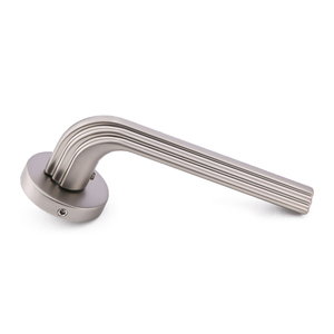 Manija de Puerta Circular de Alta Calidad con Diseño de Rosa, Moderna, Europea, Novedosa, para Puertas de Madera, Hogar y Proyectos - Product Image 5