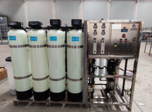 Purificador de Agua por Ósmosis Inversa Industrial y Comercial para Protección Ambiental, PLC, Bomba y Motor, Capacidad 250 L/H, Desalinización 98-99% - Product Image 6