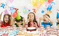 Décorations de fête d'anniversaire à thème fraise pour filles, ensemble de vaisselle et fournitures pour le premier anniversaire, thème fraise