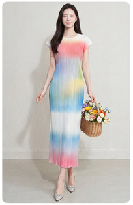 PY 2026 Summer New Arrival Hot Miyake Pleated Dress Plus Size Gradient LooseiDress Plus Size Women's Clothing Wholesale - Product Image 2