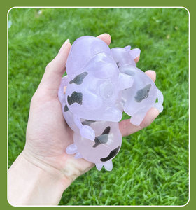 Juguete Antiestrés de Silicona Supersuave con Forma de Vaca que Cambia de Color, Divertido y Portátil, Regalo Creativo con Maltosa, para Niños de 14 Años en Adelante - Product Image 4