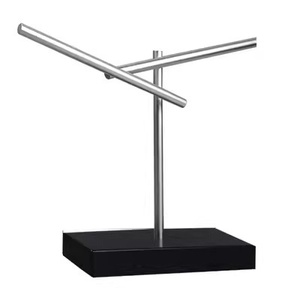 Péndulo de Newton, Péndulo del Caos Iron Man, Movimiento Perpetuo, Adorno Electrochapado, Regalo Empresarial Creativo de Alta Gama para el Hogar - Product Image 4